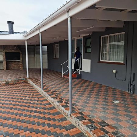 Hasate Guest House 10 Florence Street Oakdale Belliville 7530 Cape Town South African מראה חיצוני תמונה