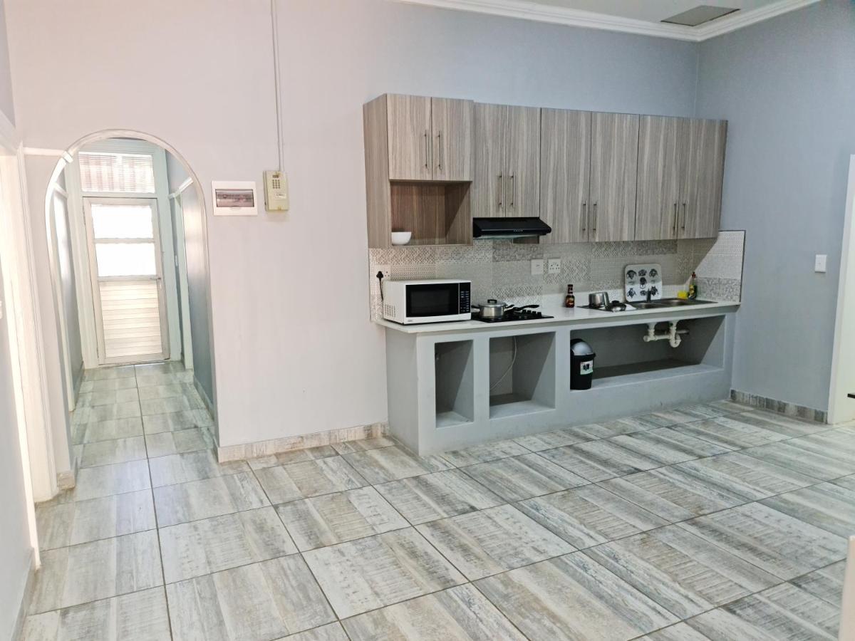 Hasate Guest House 10 Florence Street Oakdale Belliville 7530 Cape Town South African מראה חיצוני תמונה
