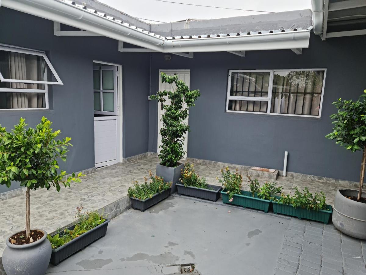 Hasate Guest House 10 Florence Street Oakdale Belliville 7530 Cape Town South African מראה חיצוני תמונה