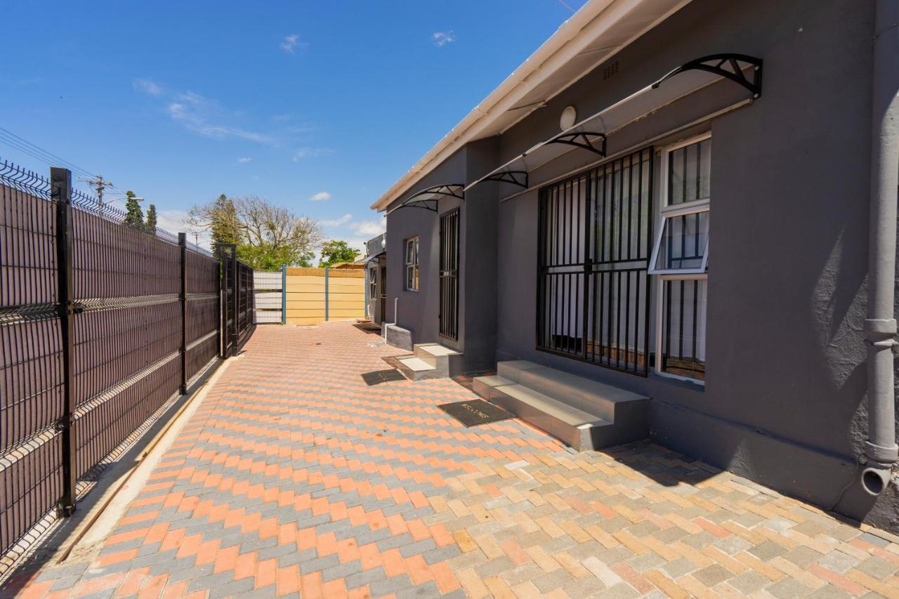 Hasate Guest House 10 Florence Street Oakdale Belliville 7530 Cape Town South African מראה חיצוני תמונה