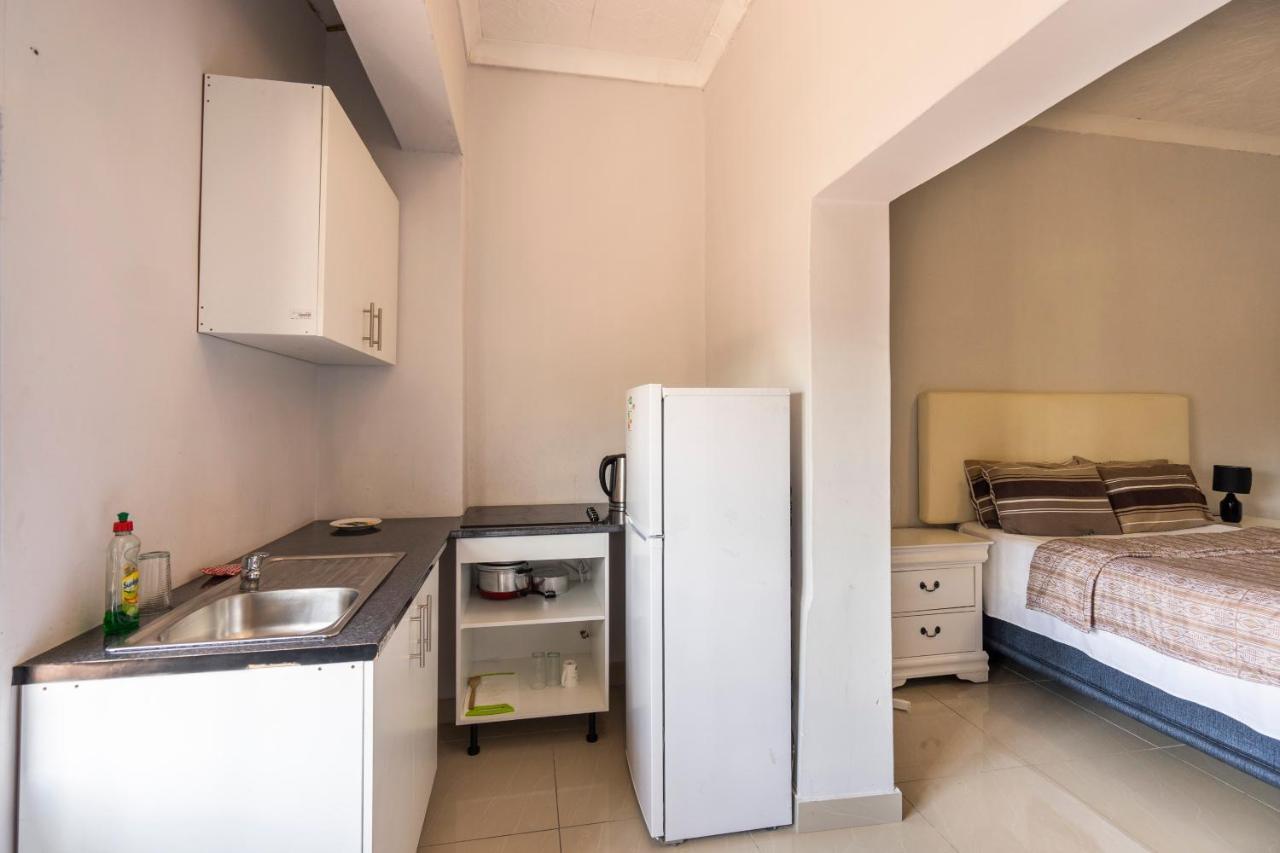 Hasate Guest House 10 Florence Street Oakdale Belliville 7530 Cape Town South African מראה חיצוני תמונה