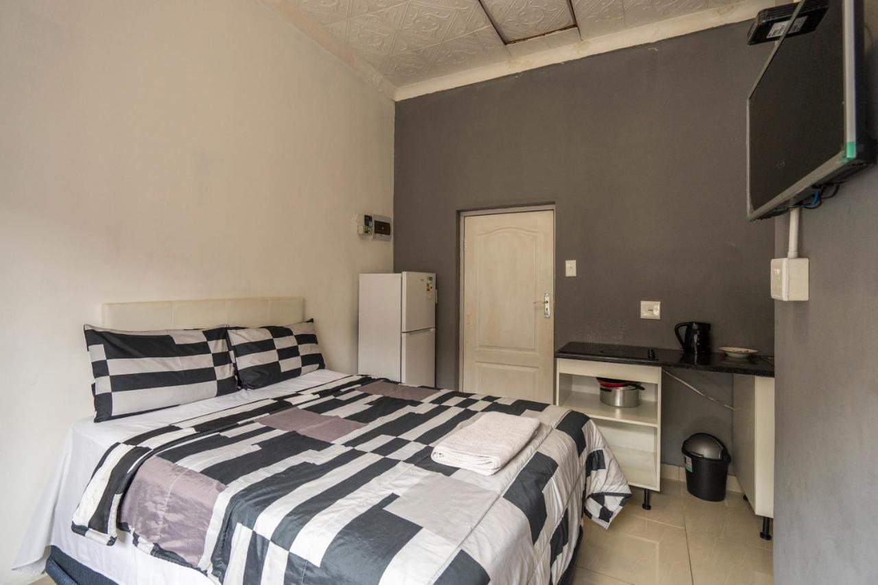 Hasate Guest House 10 Florence Street Oakdale Belliville 7530 Cape Town South African מראה חיצוני תמונה