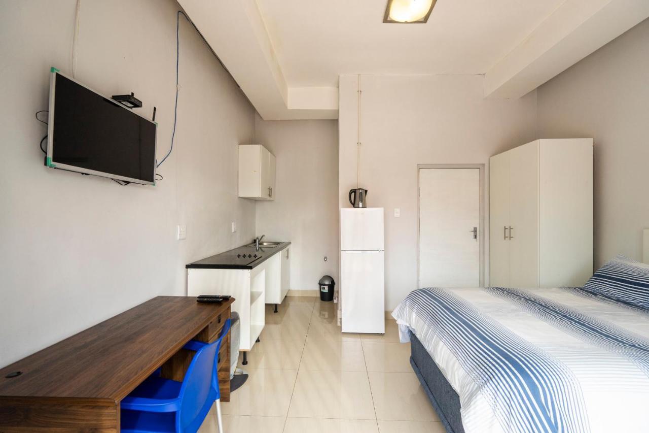 Hasate Guest House 10 Florence Street Oakdale Belliville 7530 Cape Town South African מראה חיצוני תמונה