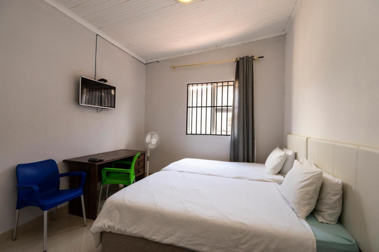 Hasate Guest House 10 Florence Street Oakdale Belliville 7530 Cape Town South African מראה חיצוני תמונה