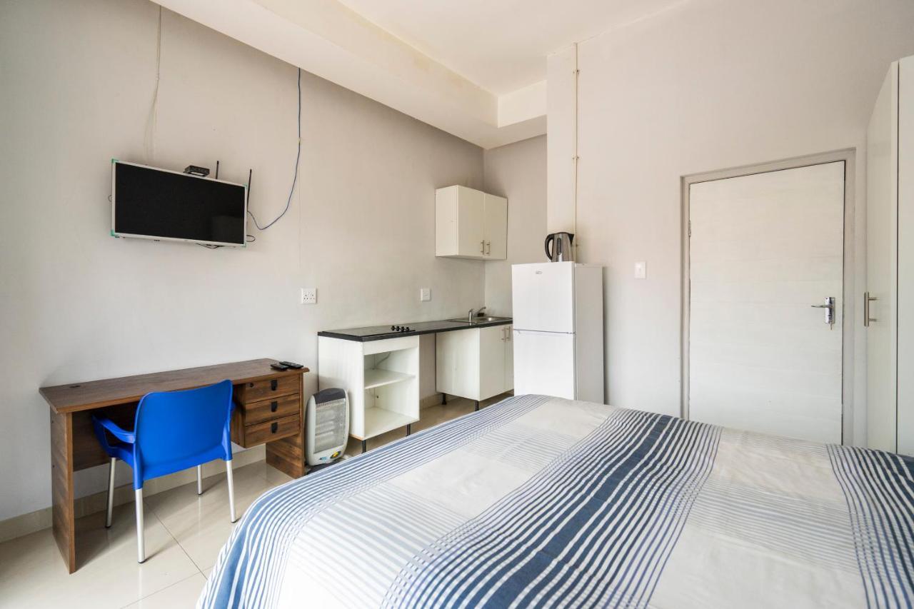 Hasate Guest House 10 Florence Street Oakdale Belliville 7530 Cape Town South African מראה חיצוני תמונה