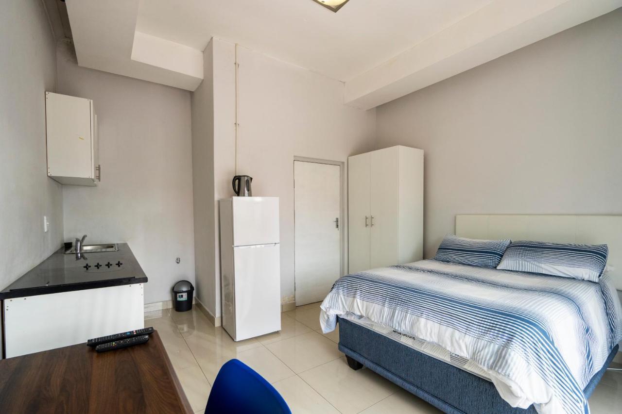 Hasate Guest House 10 Florence Street Oakdale Belliville 7530 Cape Town South African מראה חיצוני תמונה